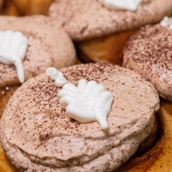 4 Pack Banana Cream Rolls